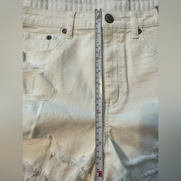 NWT Aeropostale High Rise Shorts Size 10 White - Picture 6 of 9